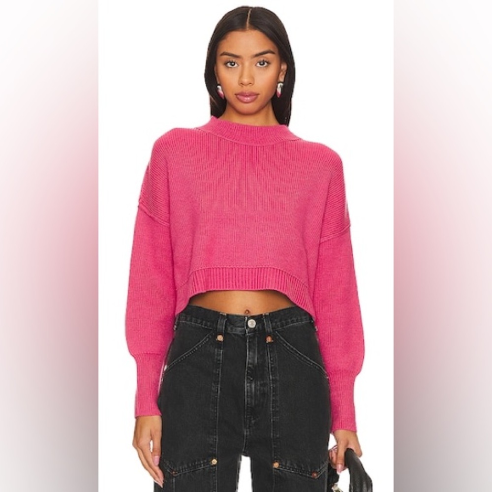 FREE PEOPLE - Easy Street Crop Sweater in Fuchsia - NEW with no tags - Size S
